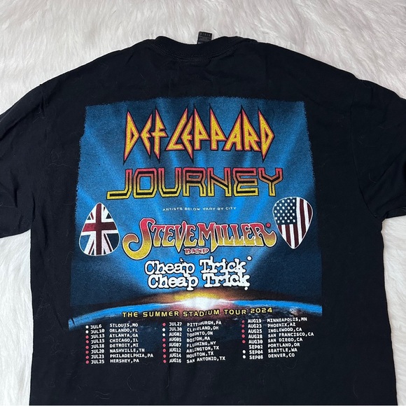 Def Leppard and Journey Summer Stadium Tour Tee 2024 - Picture 5 of 5